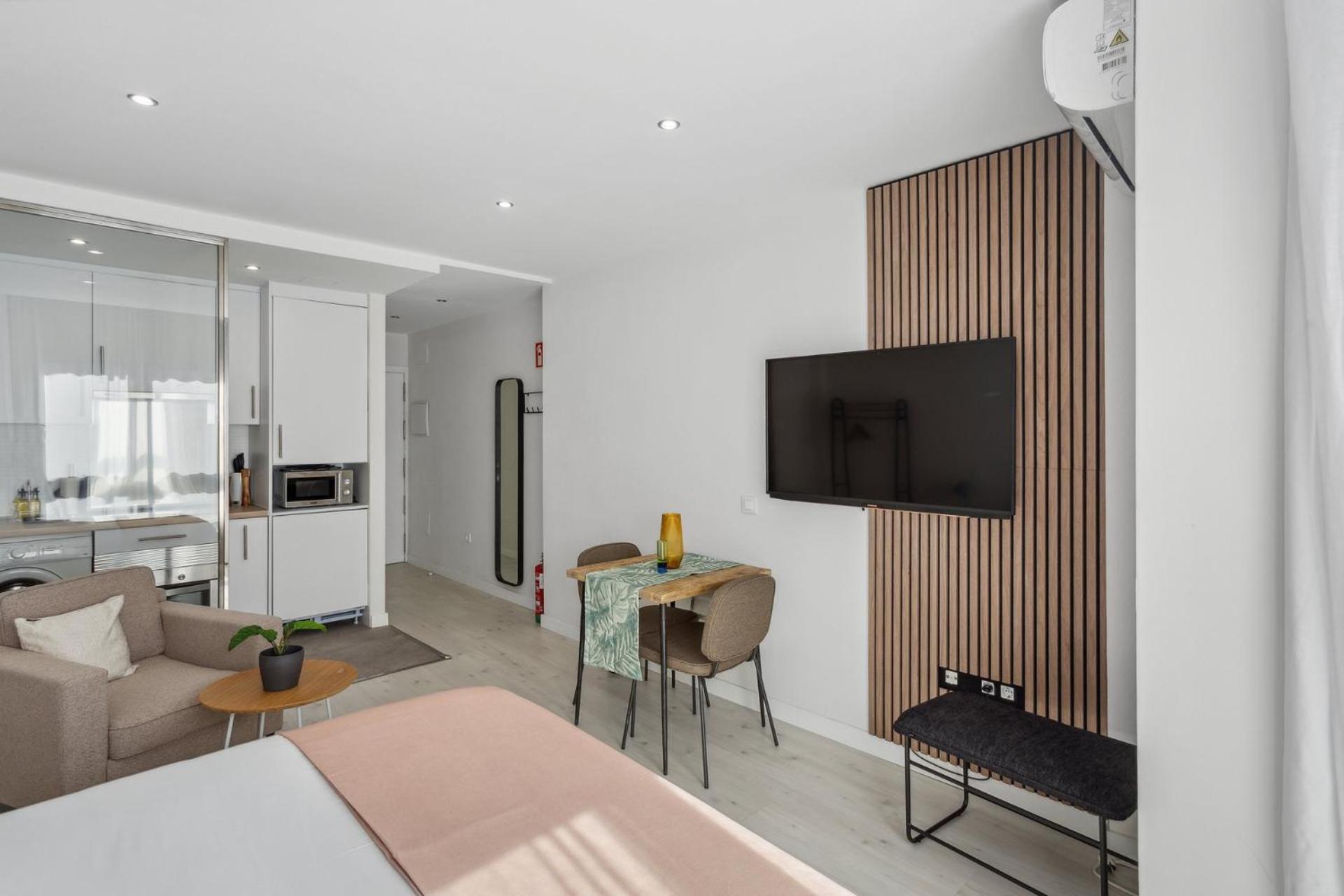 Limehome Madrid Calle De La Paloma Eksteriør bilde
