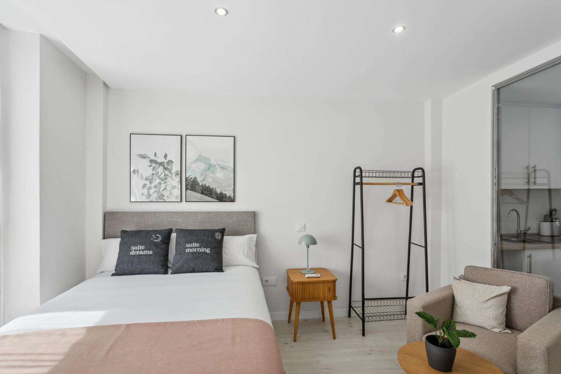 Limehome Madrid Calle De La Paloma Eksteriør bilde