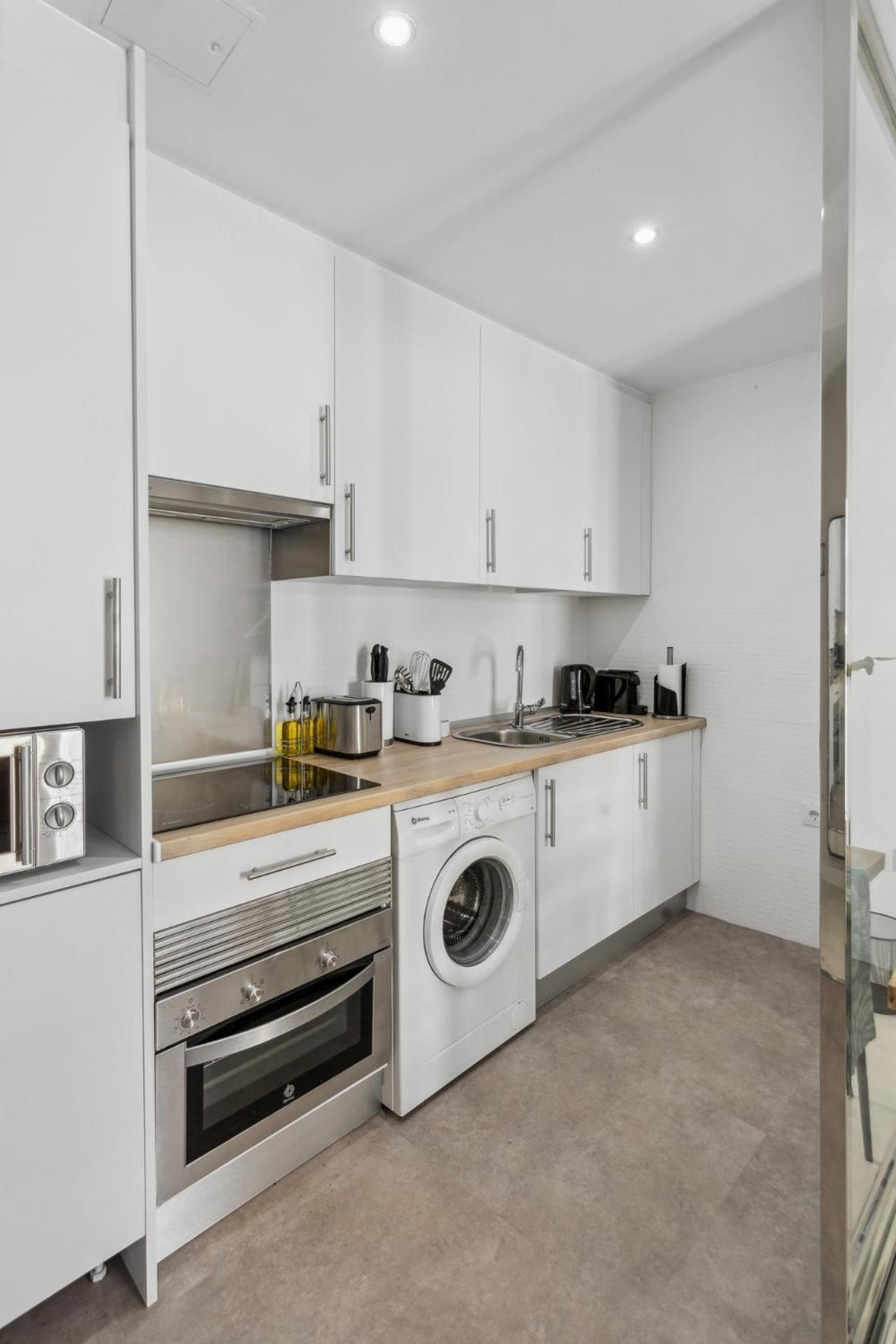 Limehome Madrid Calle De La Paloma Eksteriør bilde